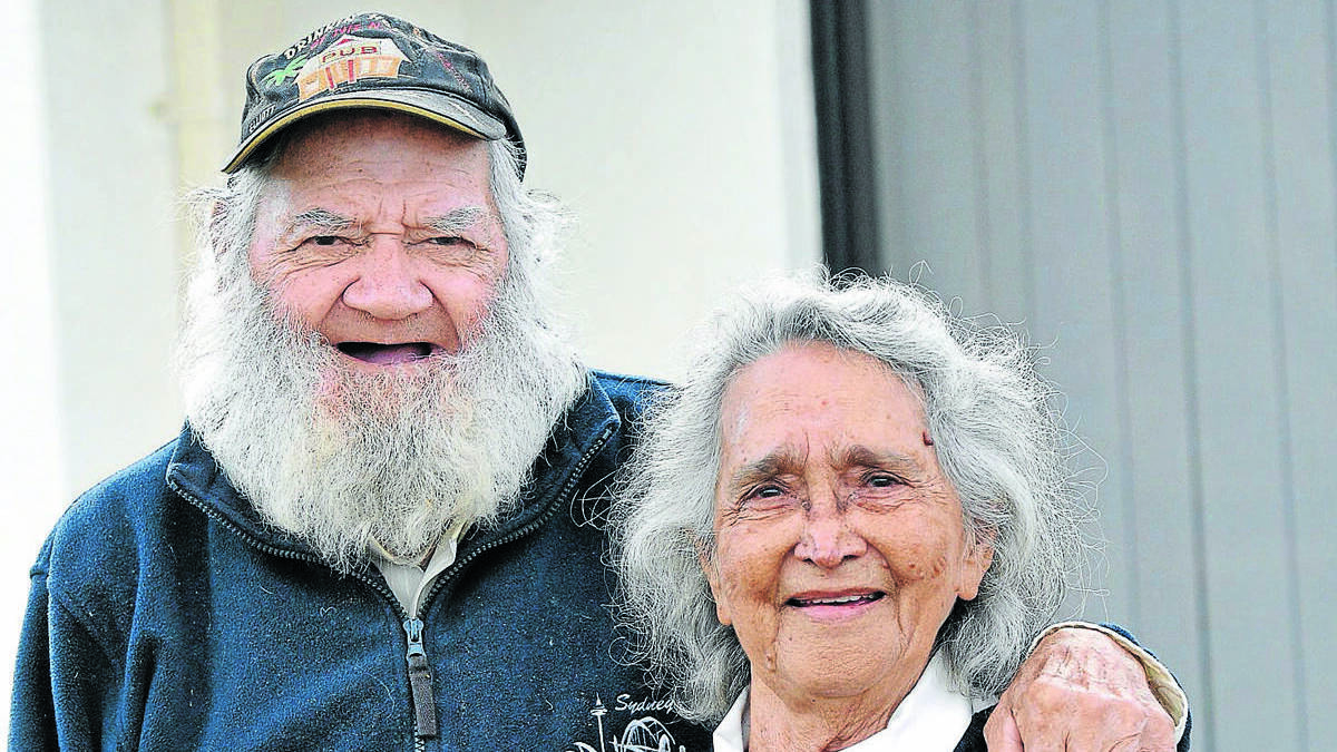 LIFELONG LOVE: Pearl with her husband of 66 years, Joe. Photo: Geoff ONeill 260711GOE01