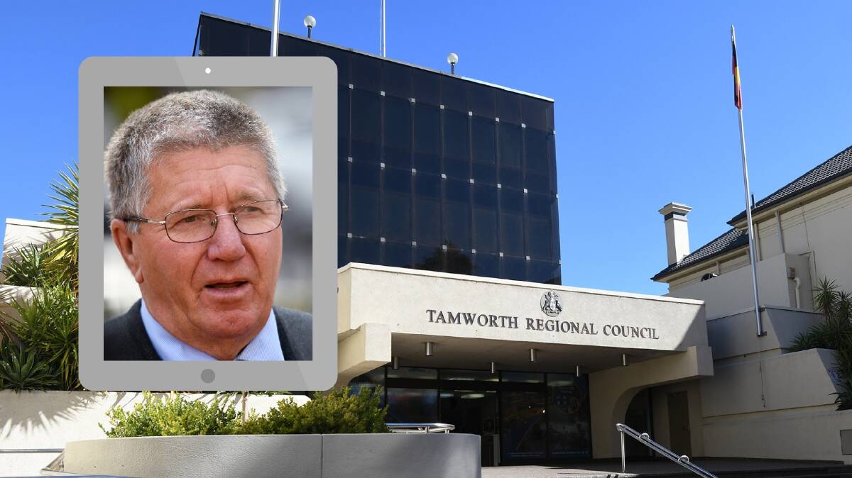GOING LIVE: Mayor Col Murray has cautiously welcomed the news councils around the state will have to broadcast their meetings live on the web.