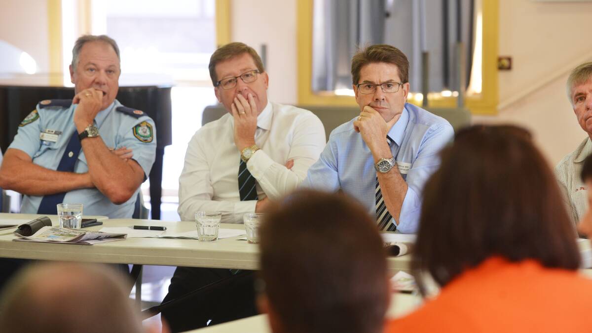 FIRST TALK: NSW Police Assistant Commissioner Geoff McKechnie, Police Minister Troy Grant and Kevin Anderson. Photo: Barry Smith
