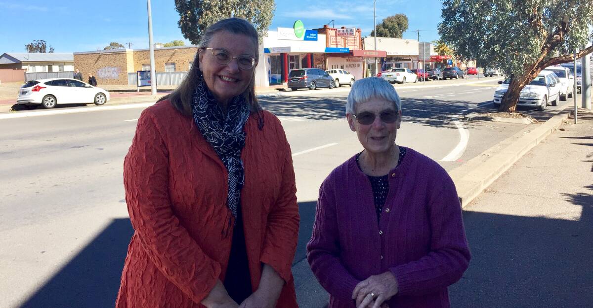 SPREADING THE WORD: Sonia Fingleton from Chisholm Cottage and Sister Jan O'Grady from Country Care Link have been helping New Englanders access healthcare in Sydney. Photo: Jacob McArthur