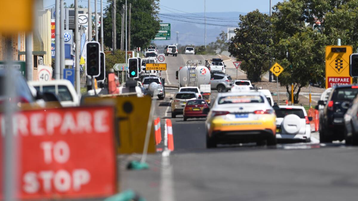 LIGHTING UP: The new traffic lights on the intersection of Marius and Fitzroy streets will be turned on this Tuesday. Photo: Gareth Gardner 031218GGE03