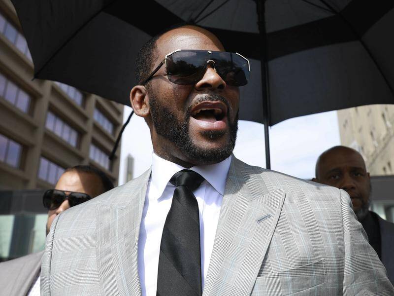 R. Kelly has appeared briefly in a US court to plead not guilty to 11 sex-related charges.