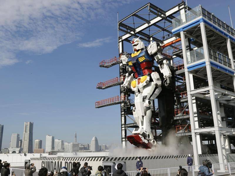The robot in Yokohama is modelled after a figure in Japanese cartoon Mobile Suit Gundam.