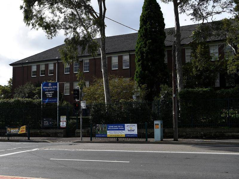 The federal government is still considering whether to close Australia's schools amid coronavirus.