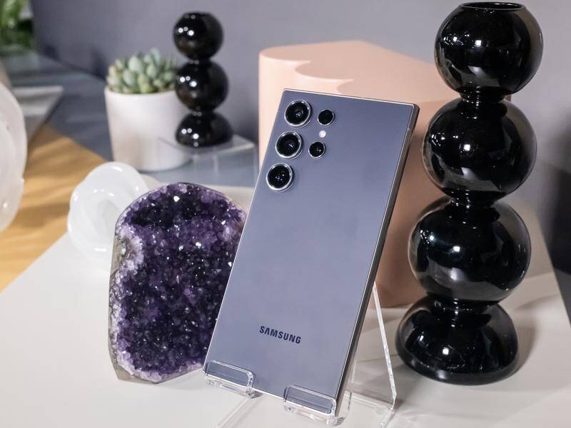 Samsung's Galazy S24 handsets will be released in Australia on February 7. (Jennifer Dudley-Nicholson/AAP PHOTOS)
