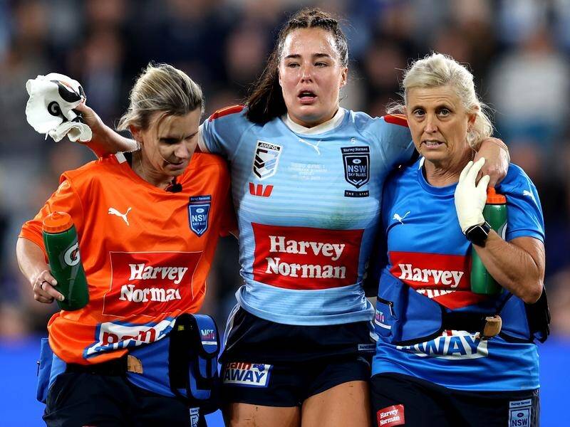 NSW's Isabelle Kelly was forced from the field against Qld after being hit high during Origin I. (Brendon Thorne/AAP PHOTOS)