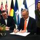 Canberra and Victoria have inked a vaccination deal as Australia nears 10 million COVID-19 cases. (Joel Carrett/AAP PHOTOS)
