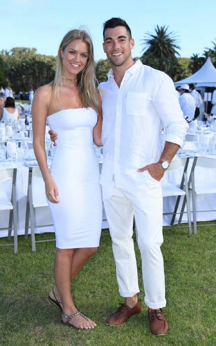 Renae Ayris & Andrew Papadopoulos
Le Diner en Blanc Sydney - Centennial Parklands, Sydney - Saturday 25th November, 2017
Photographer: Belinda Rolland ???? 2017 Social Seen: Renae Ayris and boyfriend Andrew Papadopoulos at Diner en Blanc in Sydney's Centennial Park on Saturday, November 25, 2017, where over 5000 picnic-goers dressed in white descended on the park for the annual picnic.