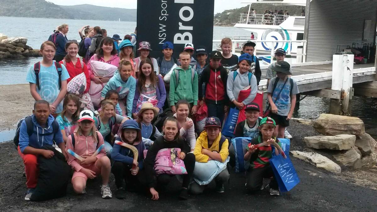 Hillvue Public School year 5 and 6 students arrive at Broken Bay