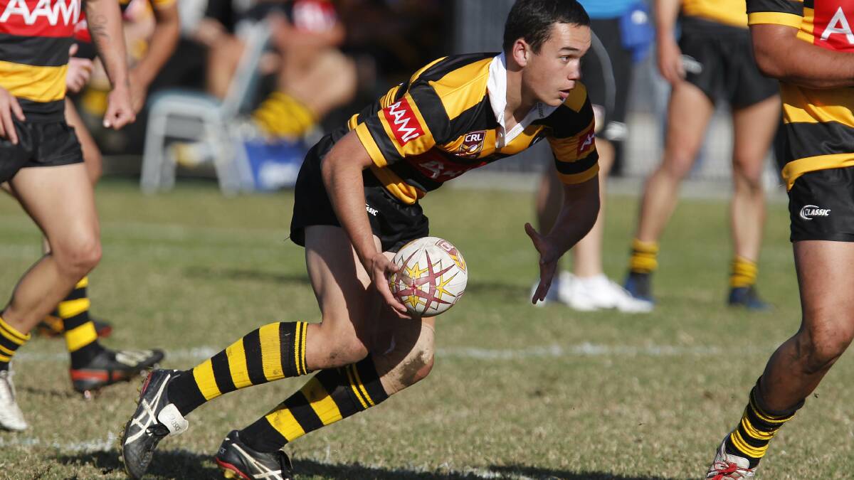 Greater Northern Under 18 skipper and hooker Corey Manicaros on the attack for his side in yesterday’s 18-16 last-gasp win in Wollongong. The Tigers now play a Country Championship Final at Scully Park on June 21. Photo: courtesy of Andy Zakeli, Illawarra Mercury.