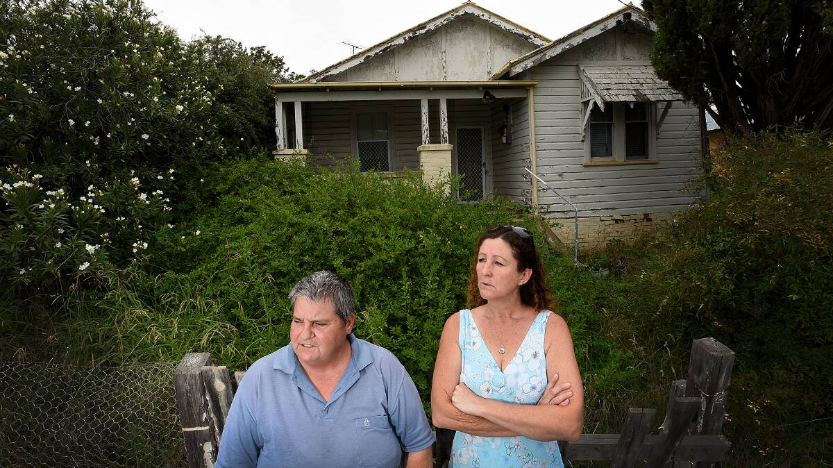 ONE MONTH AGO: Diane Berman and Raewyn Gunning first raised their concerns about the neighbouring property with The Leader in January. Photo: Gareth Gardner 270116GGA02