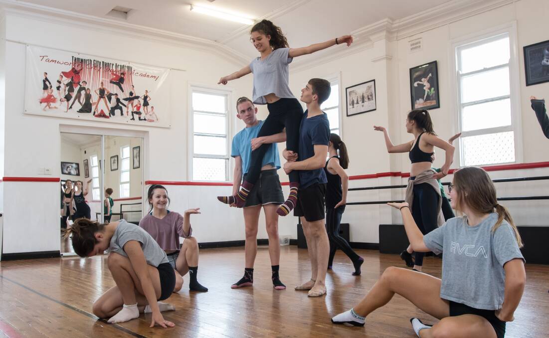 PRACTICE: Students practice their CAPERS routine at the Tamworth City Dance Academy at the weekend. Photo: Peter Hardin 