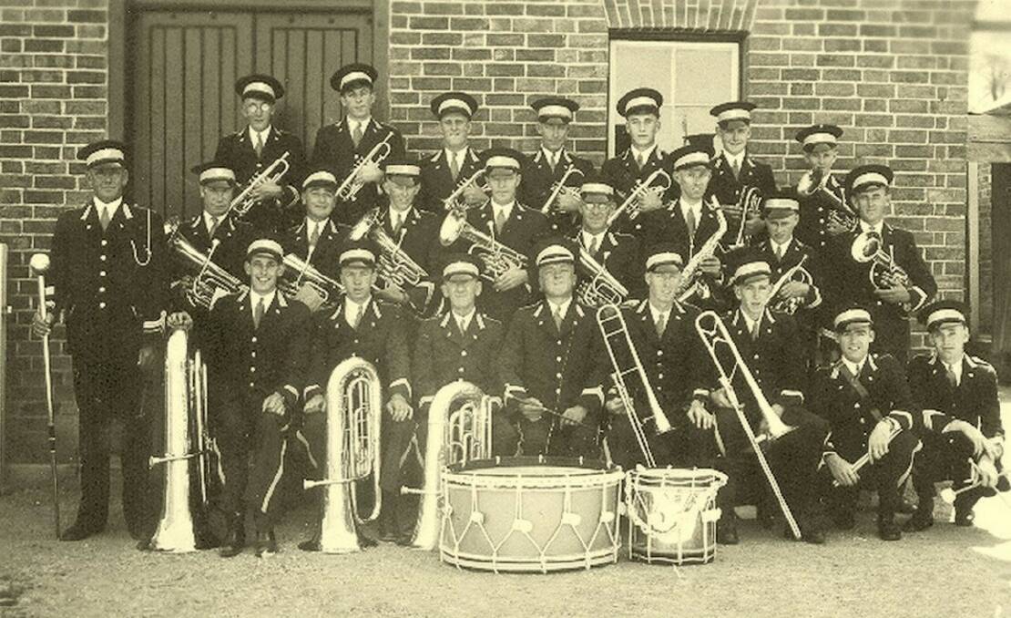They would play anywhere: Walcha's Brass Band 1938. See names below.