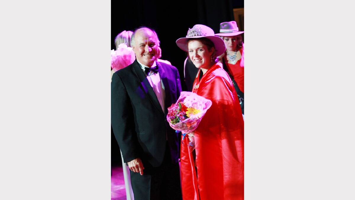 Member for New England Tony Windsor congratulates the new Queen Sophie Dewhurst. Photo: Gareth Gardner