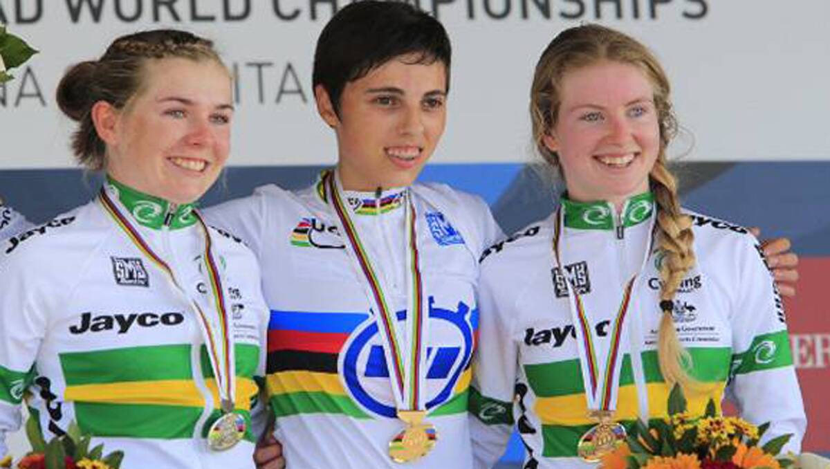 Former Tamworth and NIAS cycling star Alex Nicholls (left) receives her silver medal at the World Juniors in Florence with  winner, Severine Eraud (middle), and third-placed Aussie Alexandra Manly (right).
