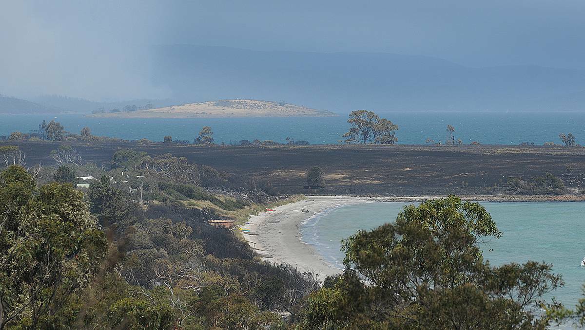 Tasman Peninsula bushfires. Photo: Paul Scambler/The Examiner 