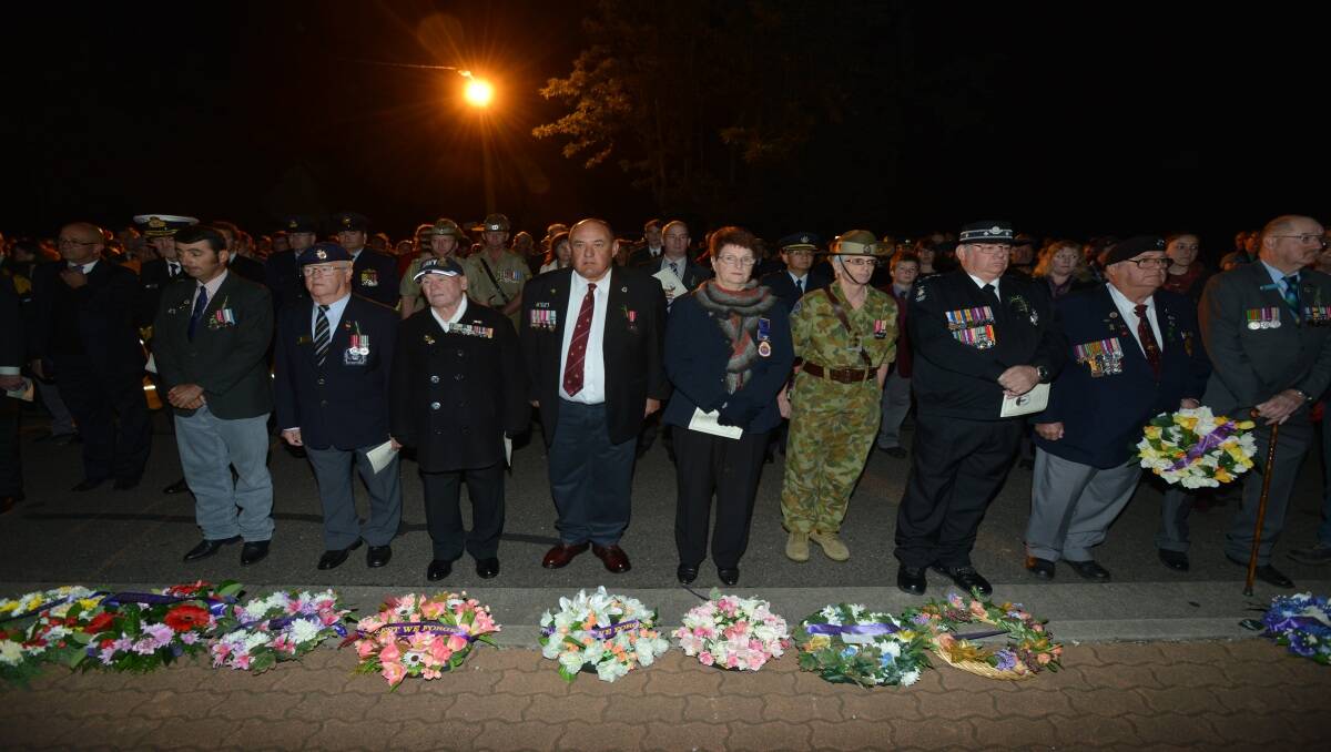 Hundreds turned out to the Tamworth Anzac Day Dawn Service at Anzac Gate. Photos: Barry Smith. 